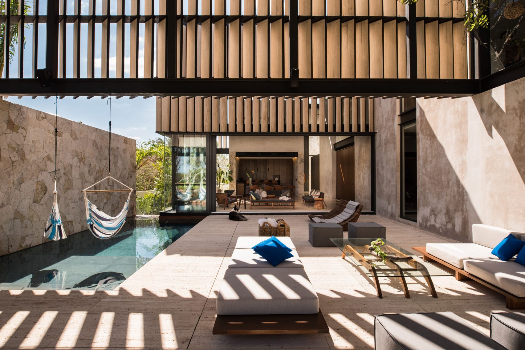 Casas de sonho: uma incrível "villa" mexicana que se funde na Natureza