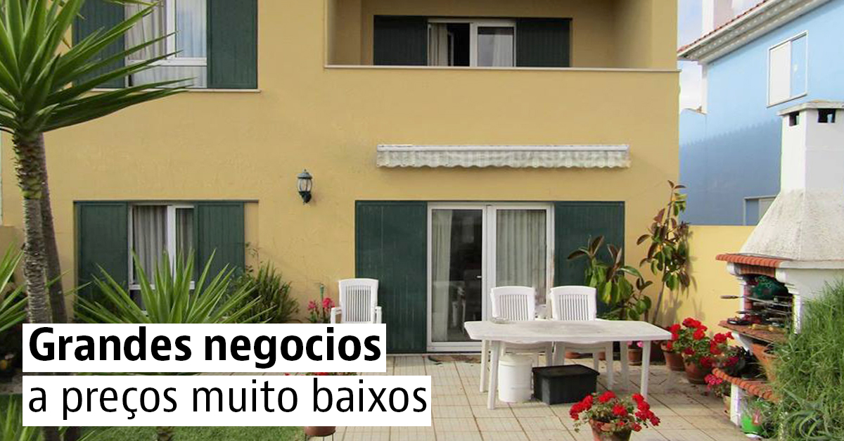 Montes alentejanos à venda ou para férias abraça uma vida no campo