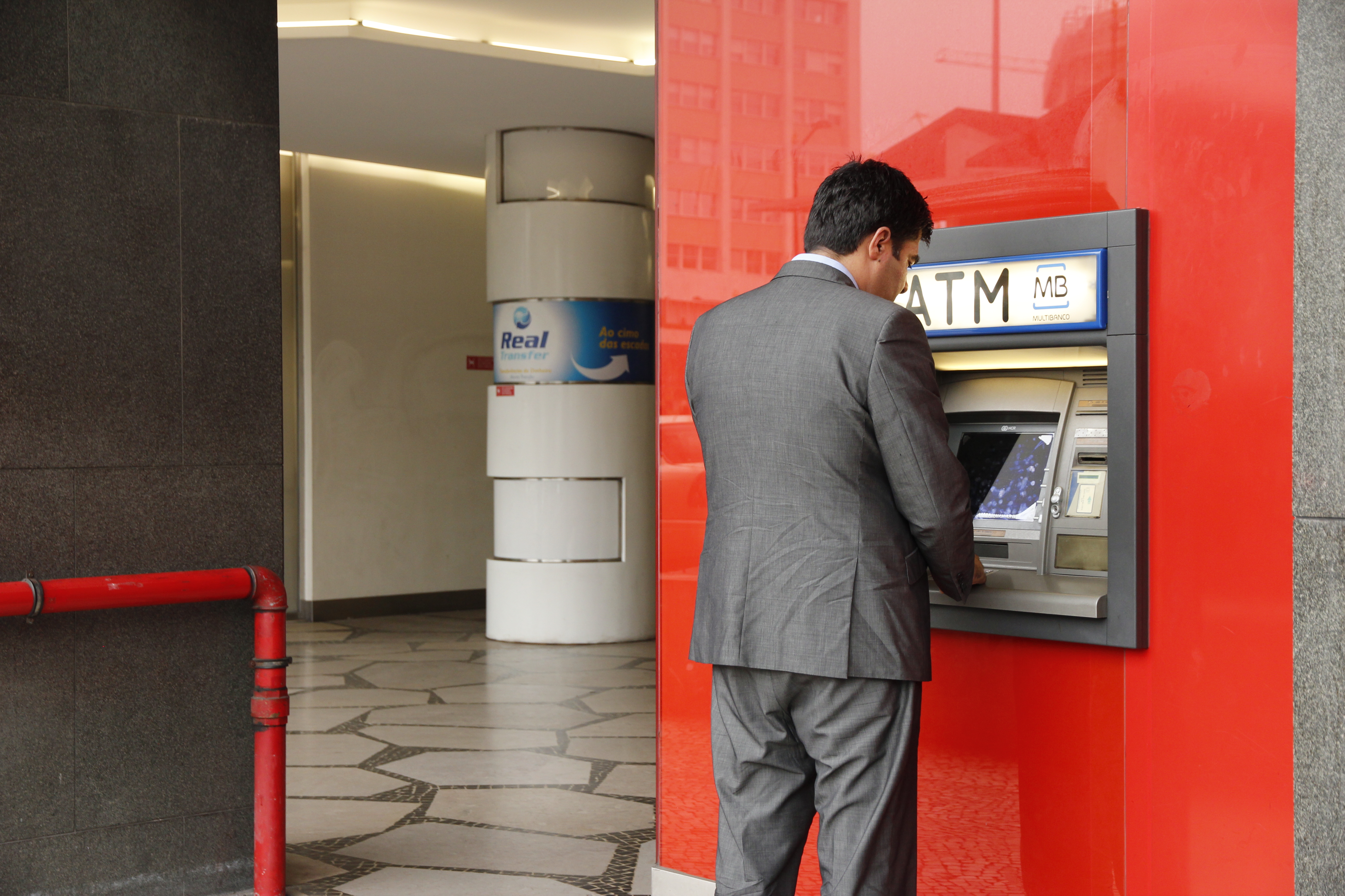Como levantar dinheiro no multibanco com cartao de credito Como levantar dinheiro no multibanco com cartao de credito