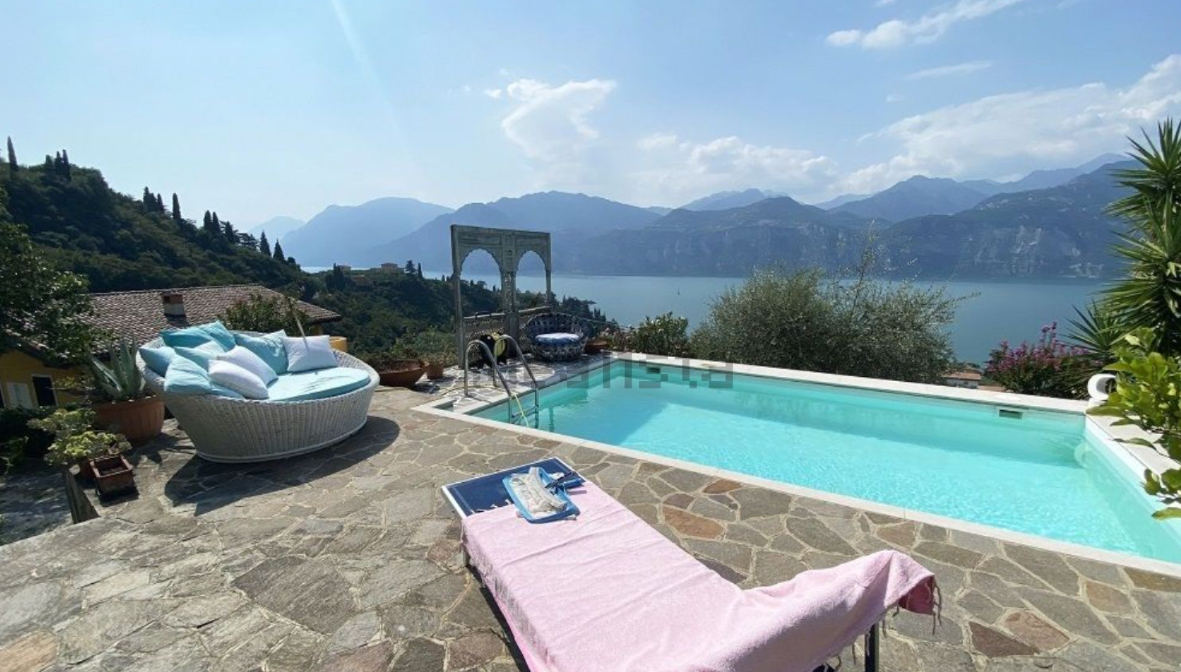 Casas à venda em Itália: moradia junto ao Lago de Garda — idealista/news