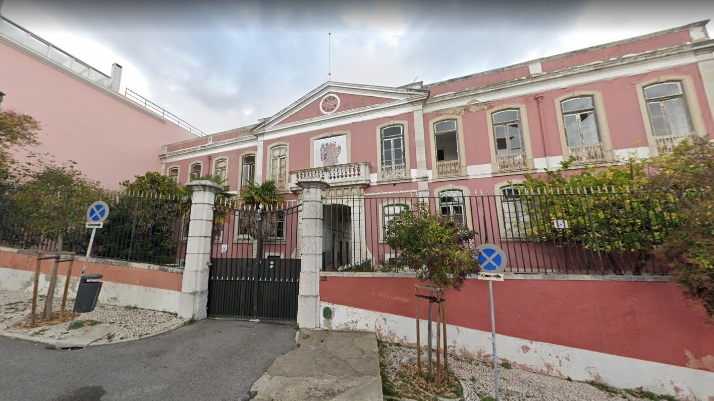 Há uma aldeia em Portugal com obras de artistas do mundo inteiro bem