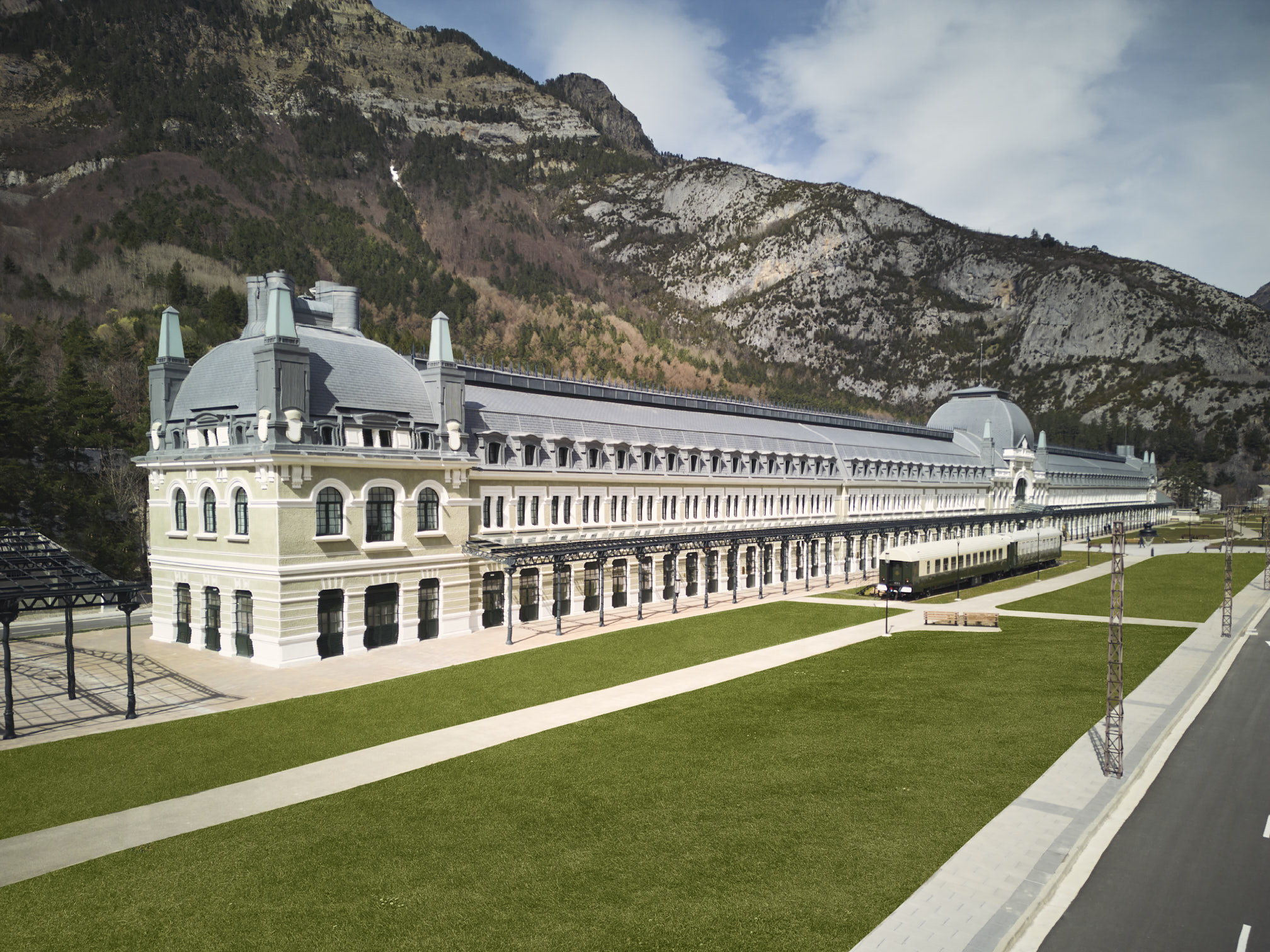 Canfranc Estación