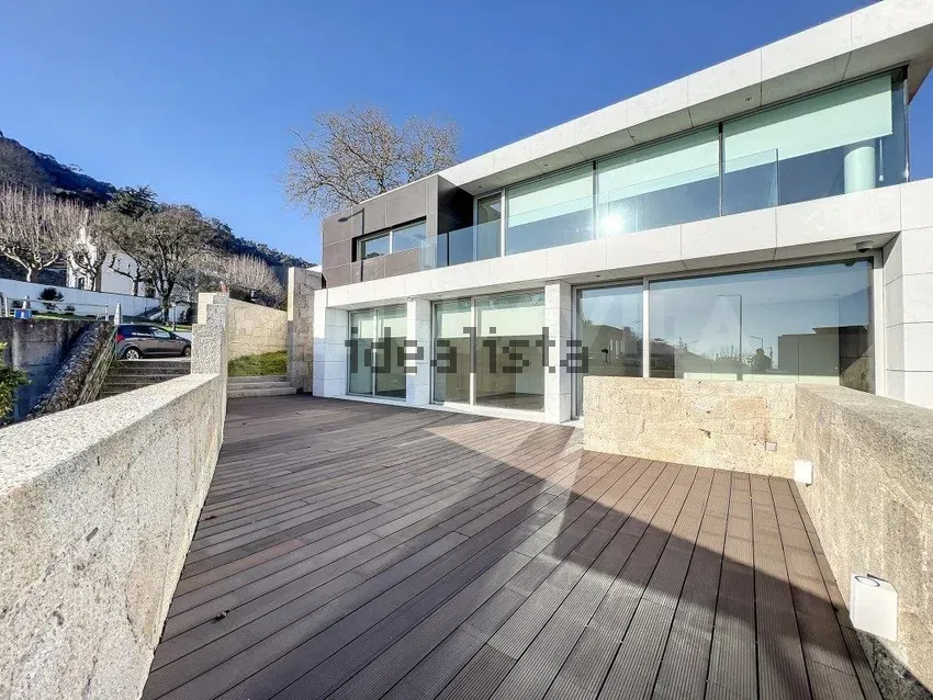 Moradia independente em Monserrate