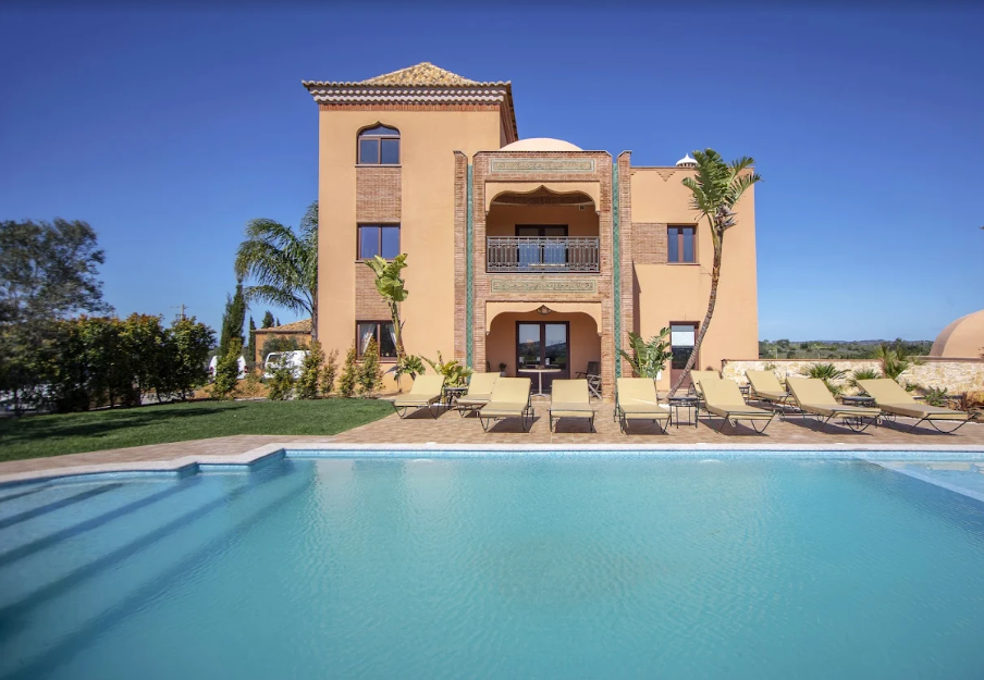 Al Karob Yoga Boutique Hotel