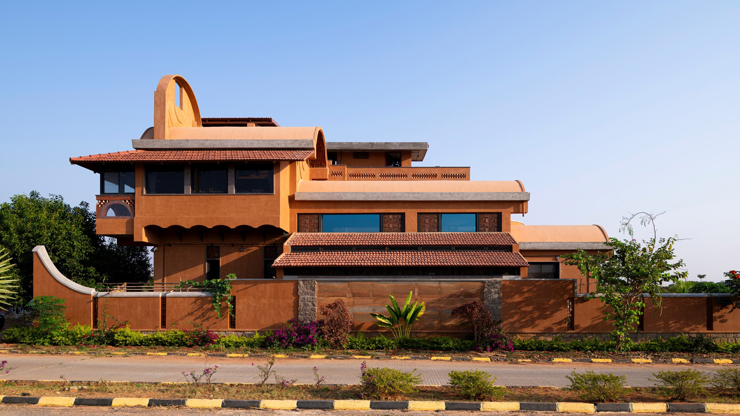 Aurva Illam