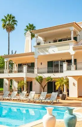 Casa em Quarteira, Faro - 8.500 euros/mês