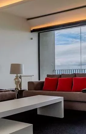 Casa em Santa Cruz, São Miguel (Ilha dos Açores) - 2.000.000 euros