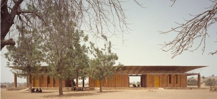 Obras públicas: volume de contratos celebrados cai 56% num ano