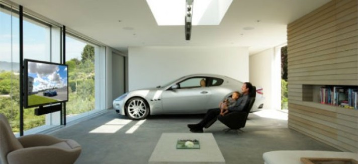 car-in-home-maserati-competition1_0