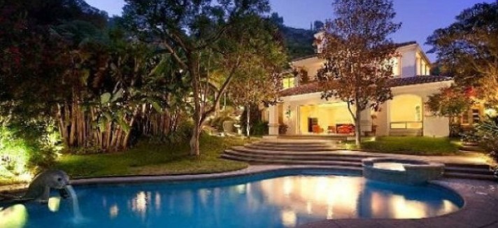 sharonstone_beverlyhills1_1