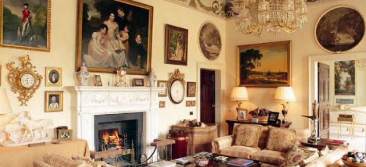 this-room-is-decorated-to-the-hilt