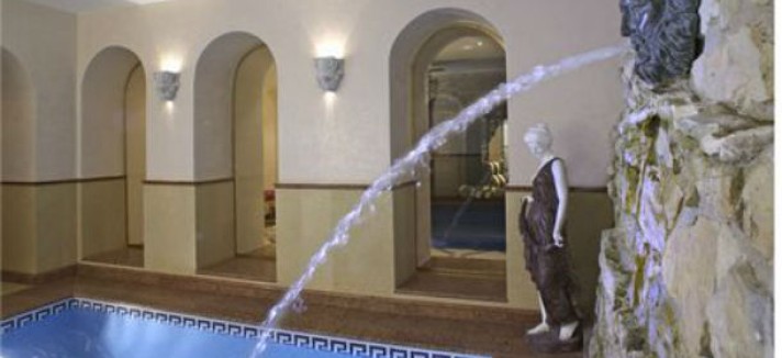 hotel-praga-piscina