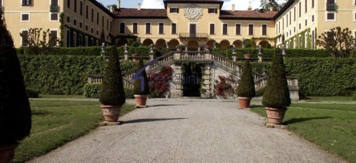Villa à venda em Vimercate, Monza-Brianza