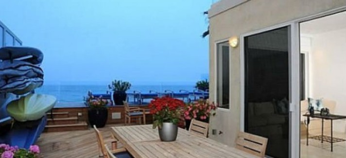 Jim-Carrey-front-deck1