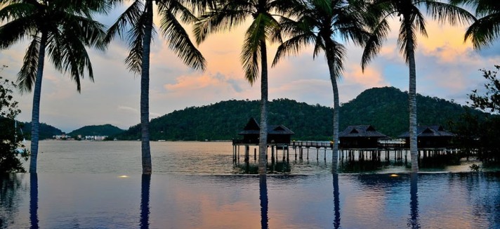Infinity-Pool-in-Malaysia
