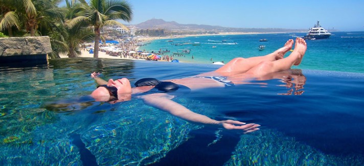 Infinity-pool-at-Cabo-San-Lucas-floating-in-paradise