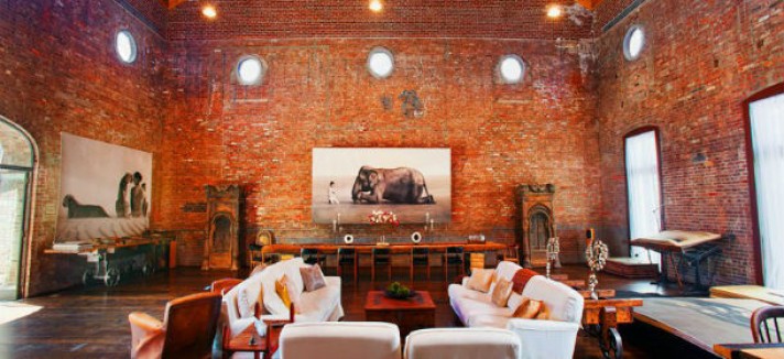 the-building-which-was-a-concert-hall-when-it-was-first-built-in-1860-has-32-foot-arched-ceiling