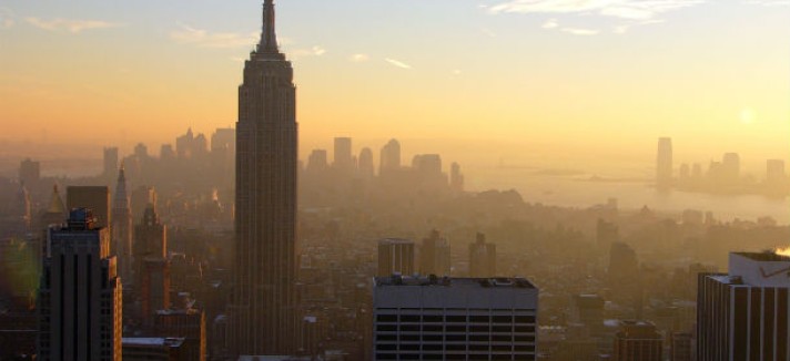 Empire_State_Building_Dec.2005_0