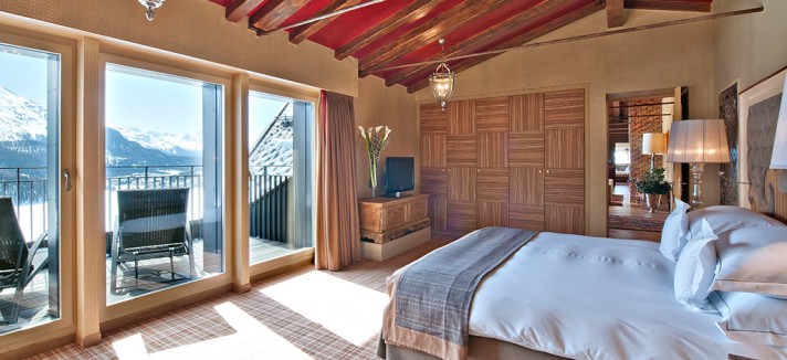 rooms__0000s_0055_Carlton_8Stock_044