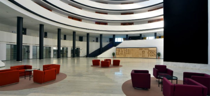 hotel-renacimiento-atrio3_2