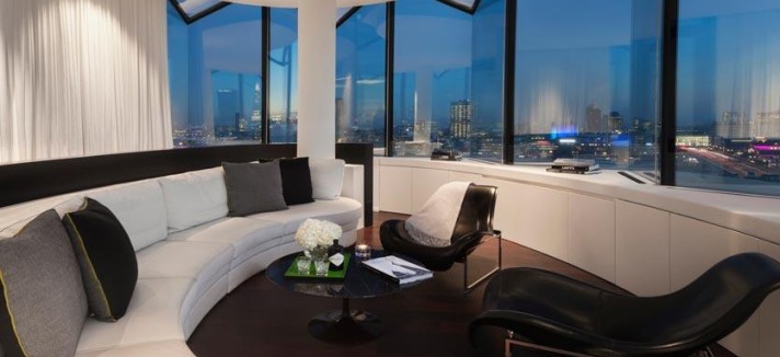 16gme-london-me-suitelivingrooma
