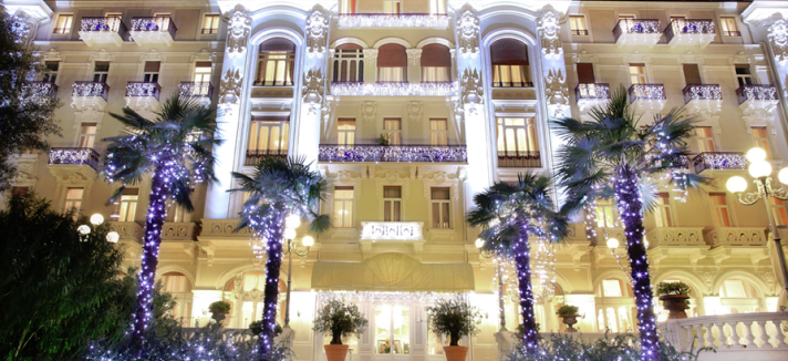 FireShot_Screen_Capture_005_-_Grand_Hotel_Rimini_albergo_5_stelle_lusso_riviera_romagnola_-_Phot