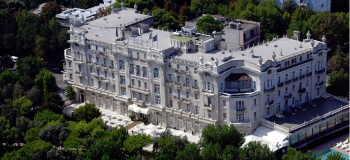 FireShot_Screen_Capture_006_-_Grand_Hotel_Rimini_albergo_5_stelle_lusso_riviera_romagnola_-_Phot
