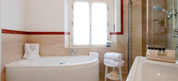 FireShot_Screen_Capture_025_-_Grand_Hotel_Rimini_albergo_5_stelle_lusso_riviera_romagnola_-_Phot