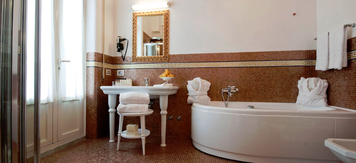 FireShot_Screen_Capture_028_-_Grand_Hotel_Rimini_albergo_5_stelle_lusso_riviera_romagnola_-_Phot