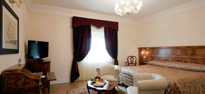 FireShot_Screen_Capture_030_-_Grand_Hotel_Rimini_albergo_5_stelle_lusso_riviera_romagnola_-_Phot