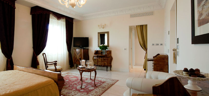 FireShot_Screen_Capture_068_-_Grand_Hotel_Rimini_albergo_5_stelle_lusso_riviera_romagnola_-_Phot