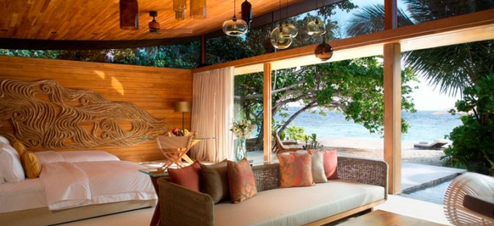 Coco-Prive-Kuda-Hithi-Island-12-800x533
