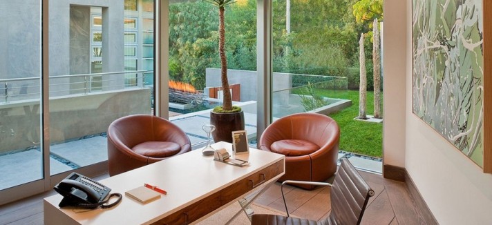 10-Blue-Jay-Way-Residence-Los-Angeles-California.