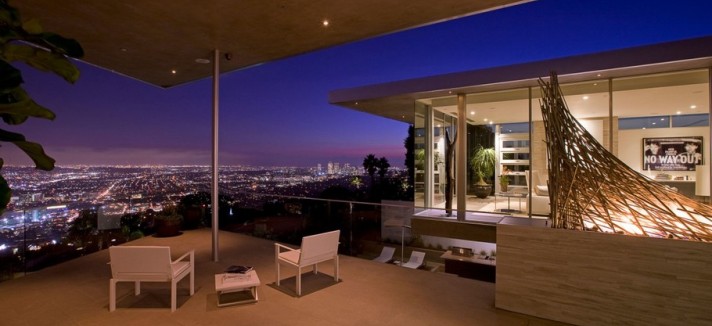 2-Blue-Jay-Way-Residence-Los-Angeles-California.