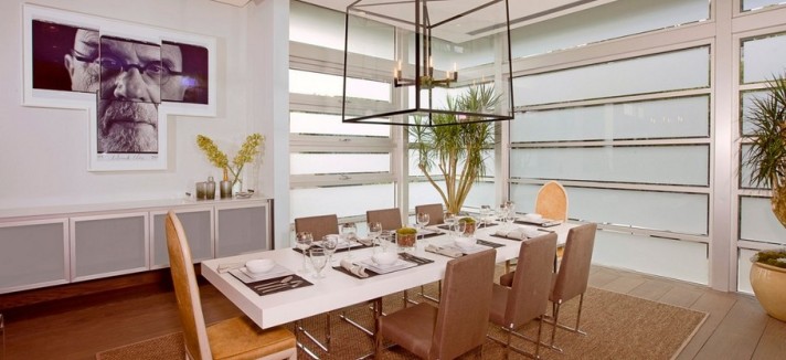 8-Blue-Jay-Way-Residence-Los-Angeles-California.