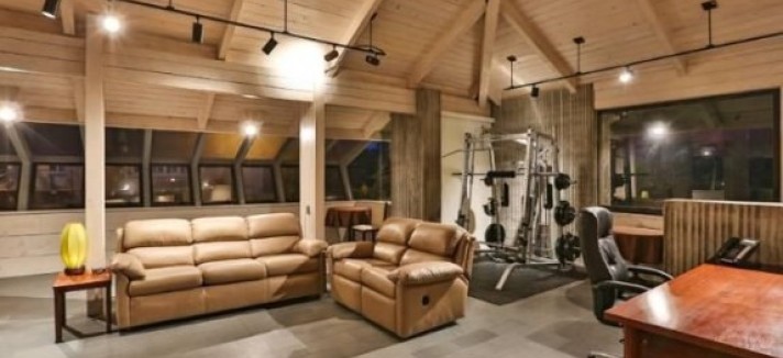 Leonardo-DiCaprio-malibu11