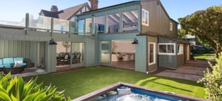 Leonardo-DiCaprio-malibu18