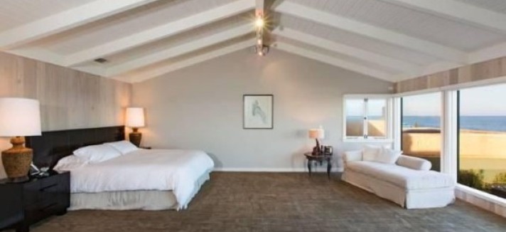 Leonardo-DiCaprio-malibu19