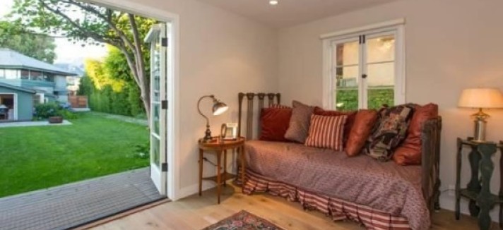 Leonardo-DiCaprio-malibu5