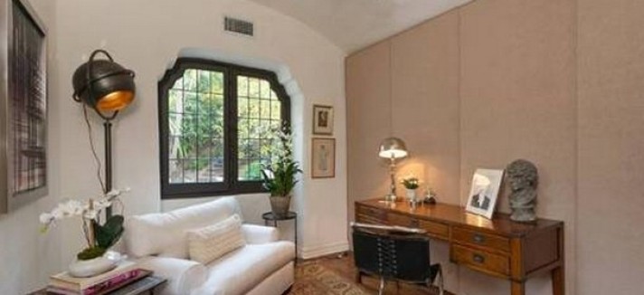 robert-pattinson-casa-los-angeles-6