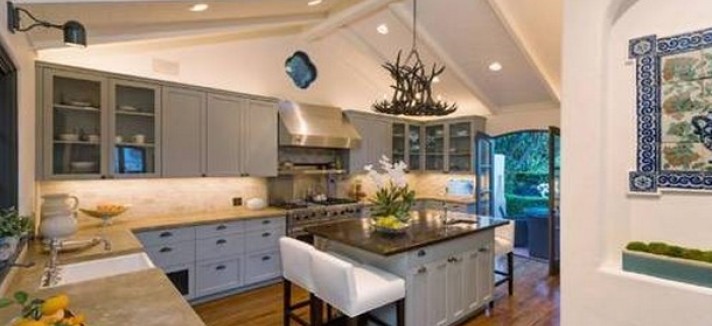 robert-pattinson-casa-los-angeles-9