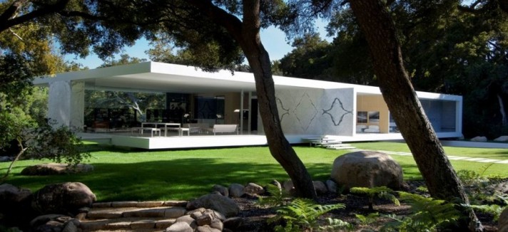 The-Luxury-Glass-Pavilion-House-by-Steve-Hermann-1