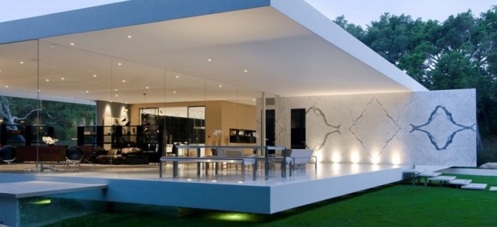 The-Luxury-Glass-Pavilion-House-by-Steve-Hermann-7