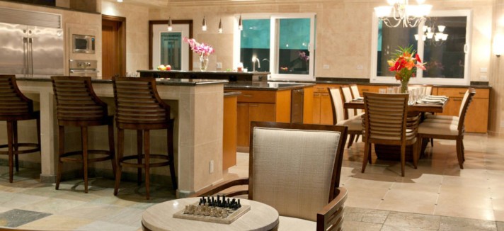 Water-Falling-Estate-on-The-Big-Island-13-950x633