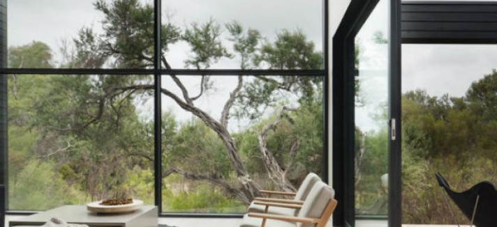 dezeen_ridge-road-residence-by-studio-four_ss_6-640x457