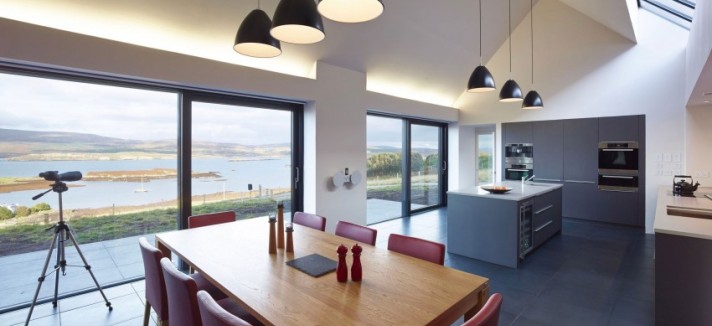 house-in-colbost-09-850x696
