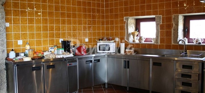 h.2058434.1070.680.0.ffffff.wm_.88f2ec47