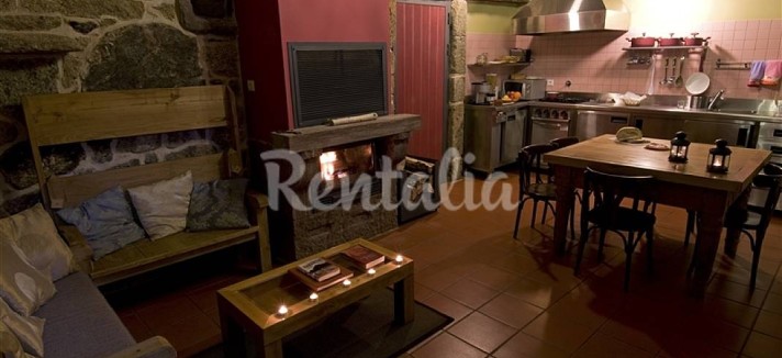 h.4175051.1070.680.0.ffffff.wm_.850b895c