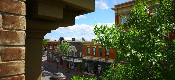 1024px-inglewoodcalgary