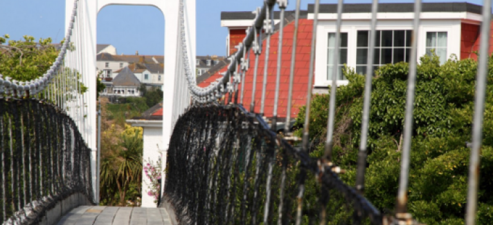 house_on_the_sea_11